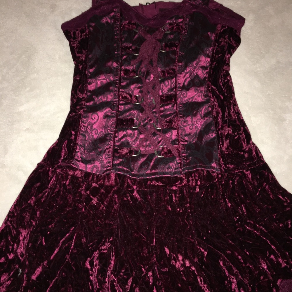 Trip velour 2 piece wine skirt and corset